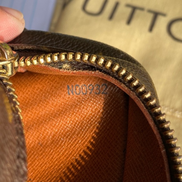 Louis Vuitton Trocadero 27 - Picture 6 of 16